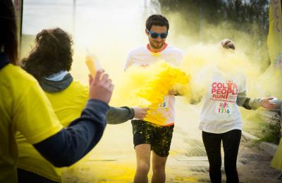 Organizar um evento Holi